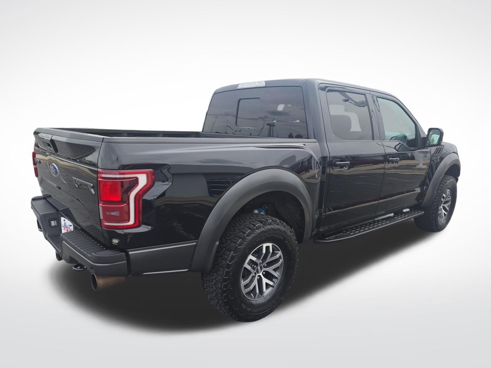 Certified 2017 Ford F150 Raptor w/ Equipment Group 802A Luxury AWD/4WD image 6