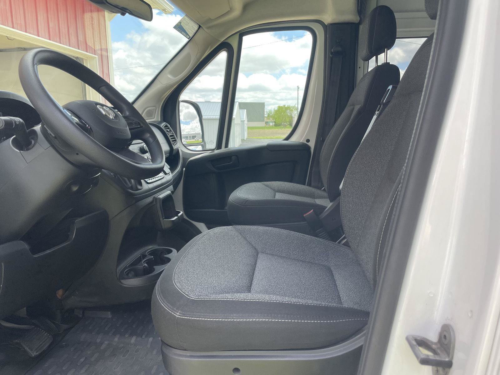 Used 2023 RAM ProMaster 2500 w/ Premium Appearance Group FWD image 14