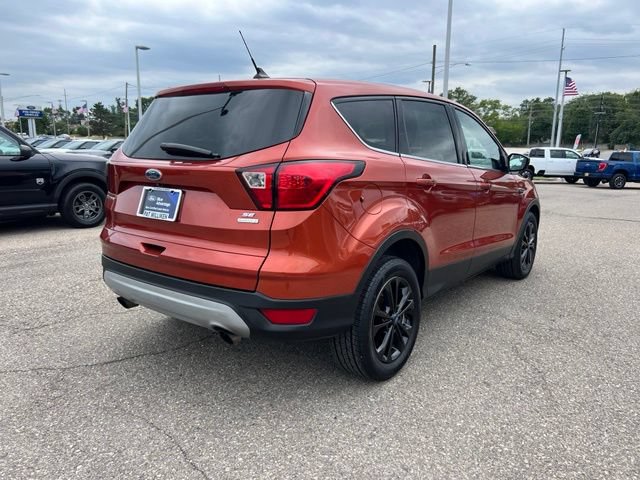 Certified 2019 Ford Escape SE FWD image 4