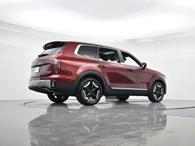 Used 2023 Kia Telluride EX w/ EX Captain's Chair Package FWD image 31