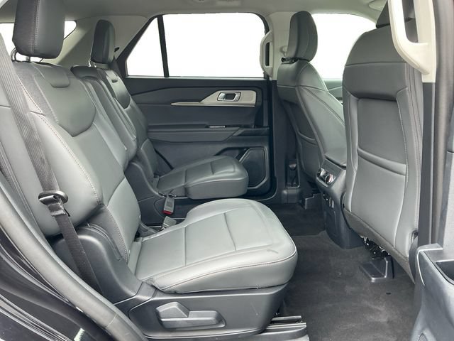Certified 2026 Ford Explorer Active w/ Active Comfort Package AWD/4WD image 18