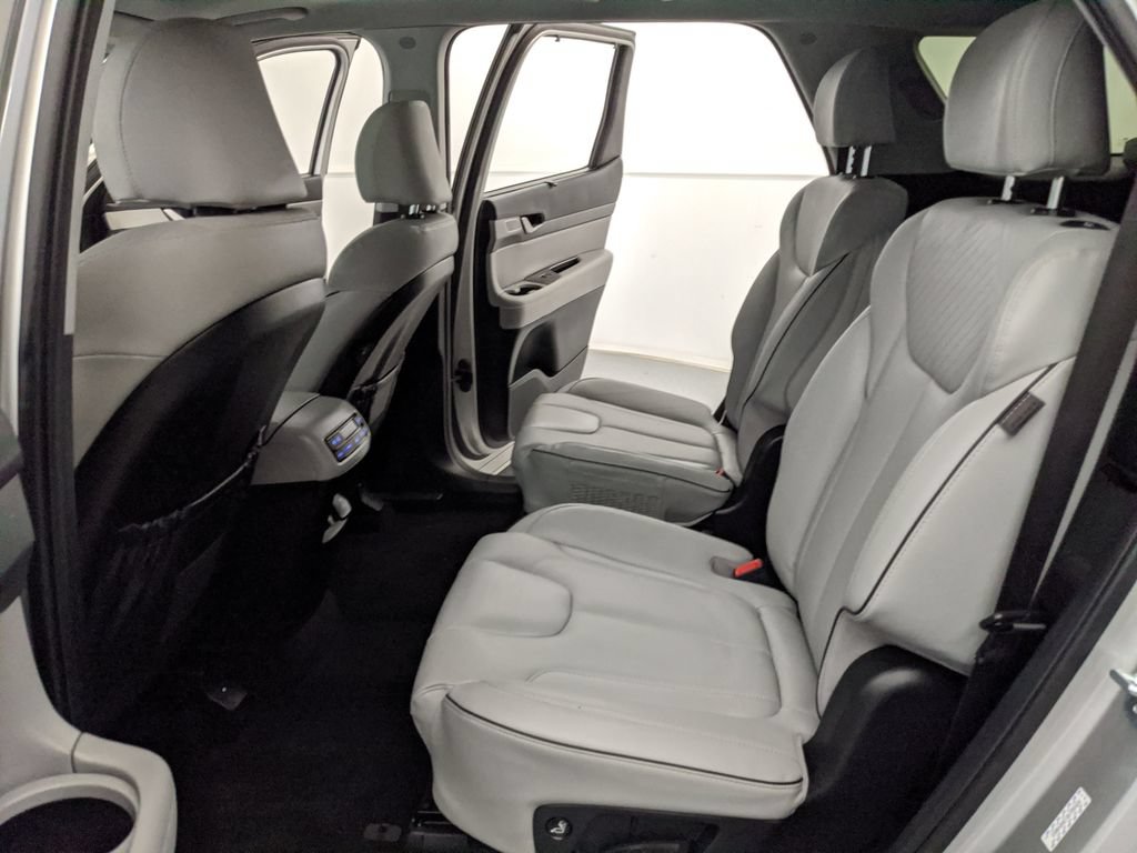 Used 2024 Hyundai Palisade SEL w/ Premium Package AWD/4WD image 17