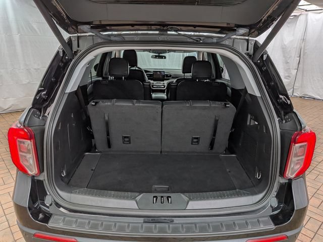 Certified 2023 Ford Explorer XLT w/ Equipment Group 202A AWD/4WD image 21