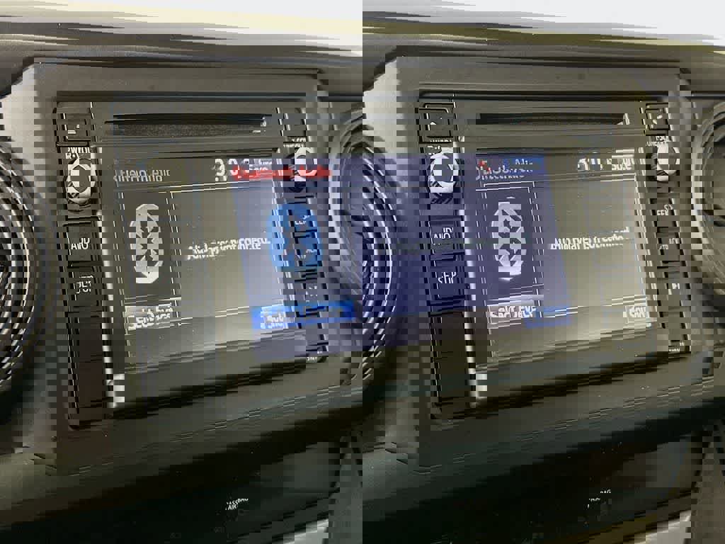 Used 2018 Toyota Tacoma SR w/ SR Convenience Package image 18