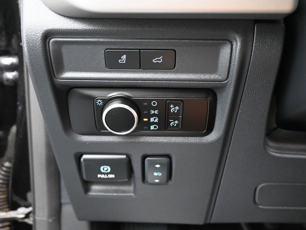 Certified 2024 Ford Expedition Max XLT image 42