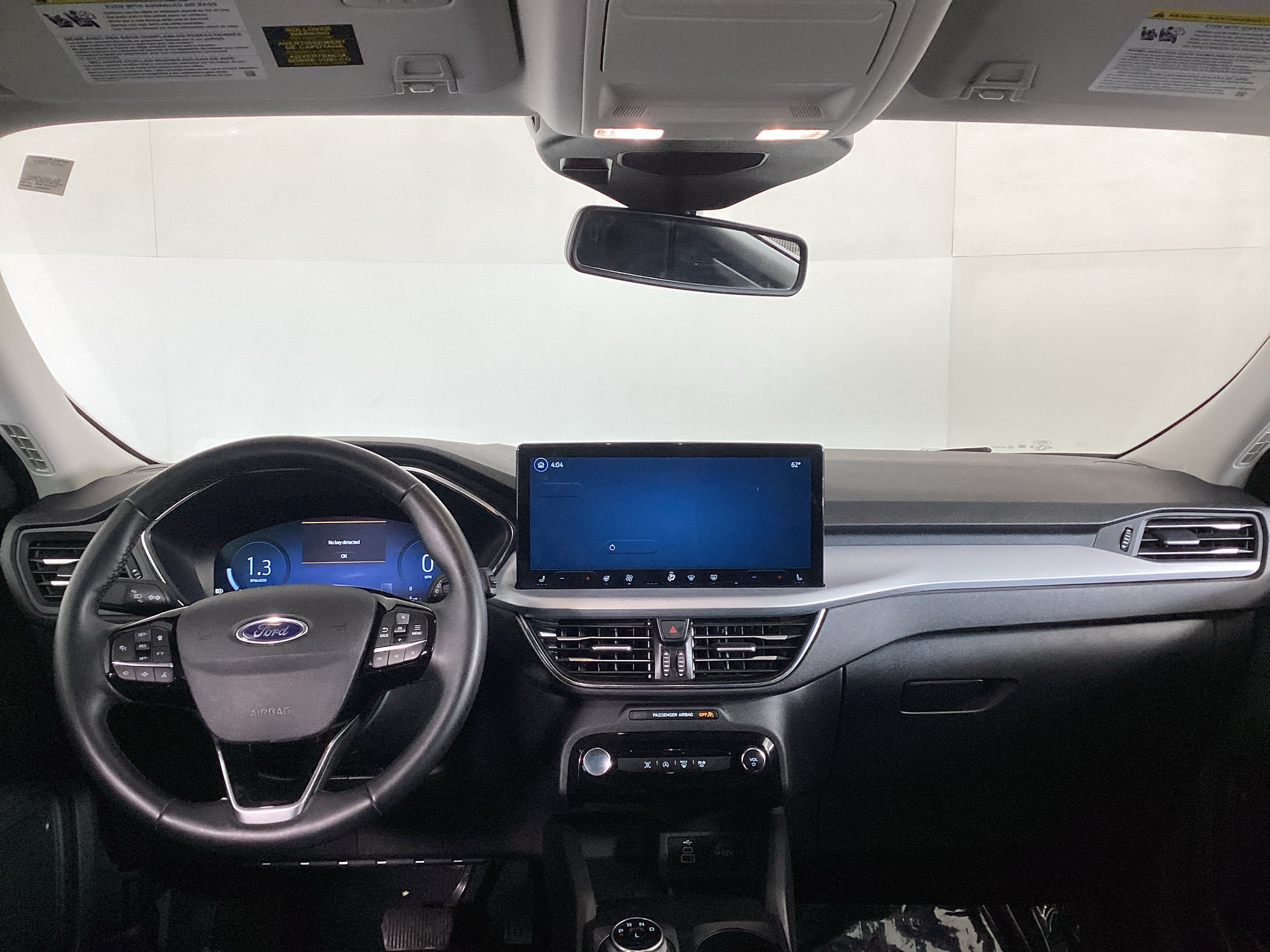 Certified 2025 Ford Escape Platinum AWD/4WD image 17