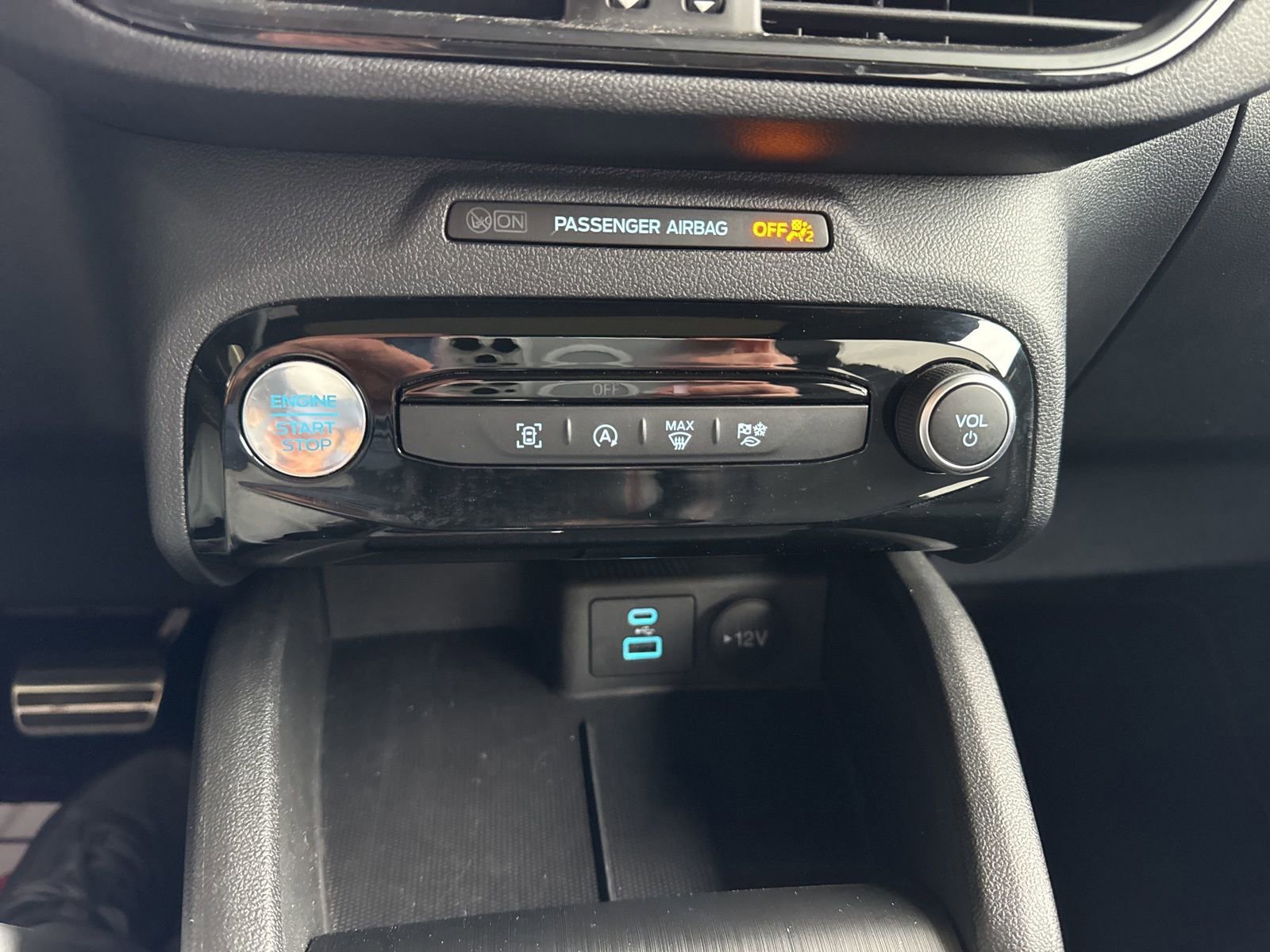 Certified 2023 Ford Escape ST-Line w/ Tech Pack #1 image 35