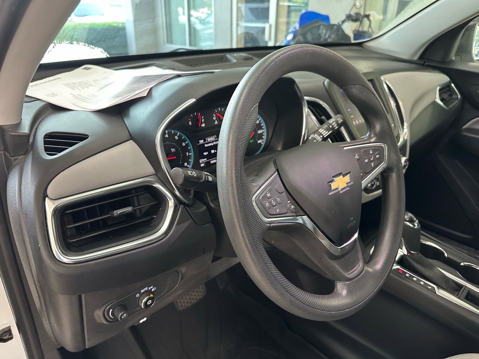 Used 2021 Chevrolet Equinox LS w/ LS Convenience Package FWD image 17
