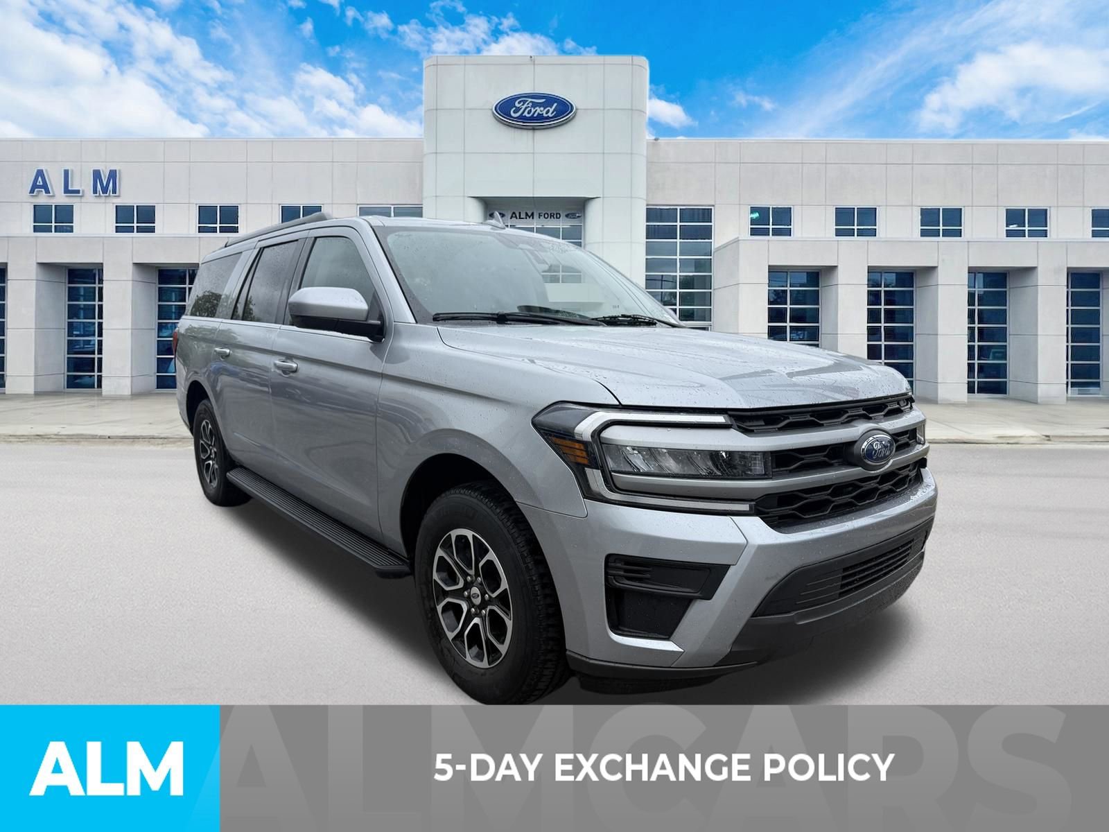 Certified 2024 Ford Expedition Max XLT RWD image 3