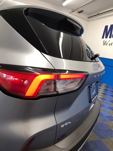 Certified 2022 Ford Escape SEL image 10