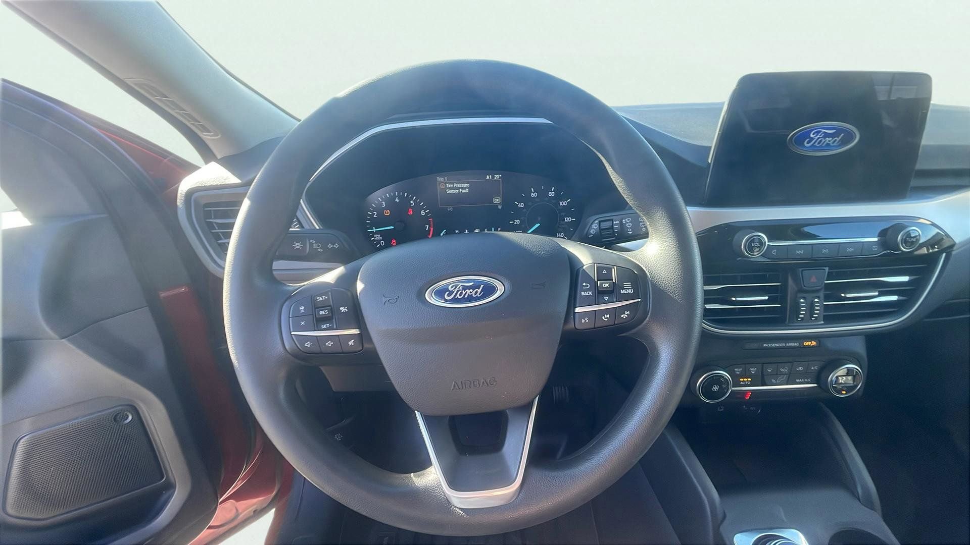 Certified 2020 Ford Escape SE image 13