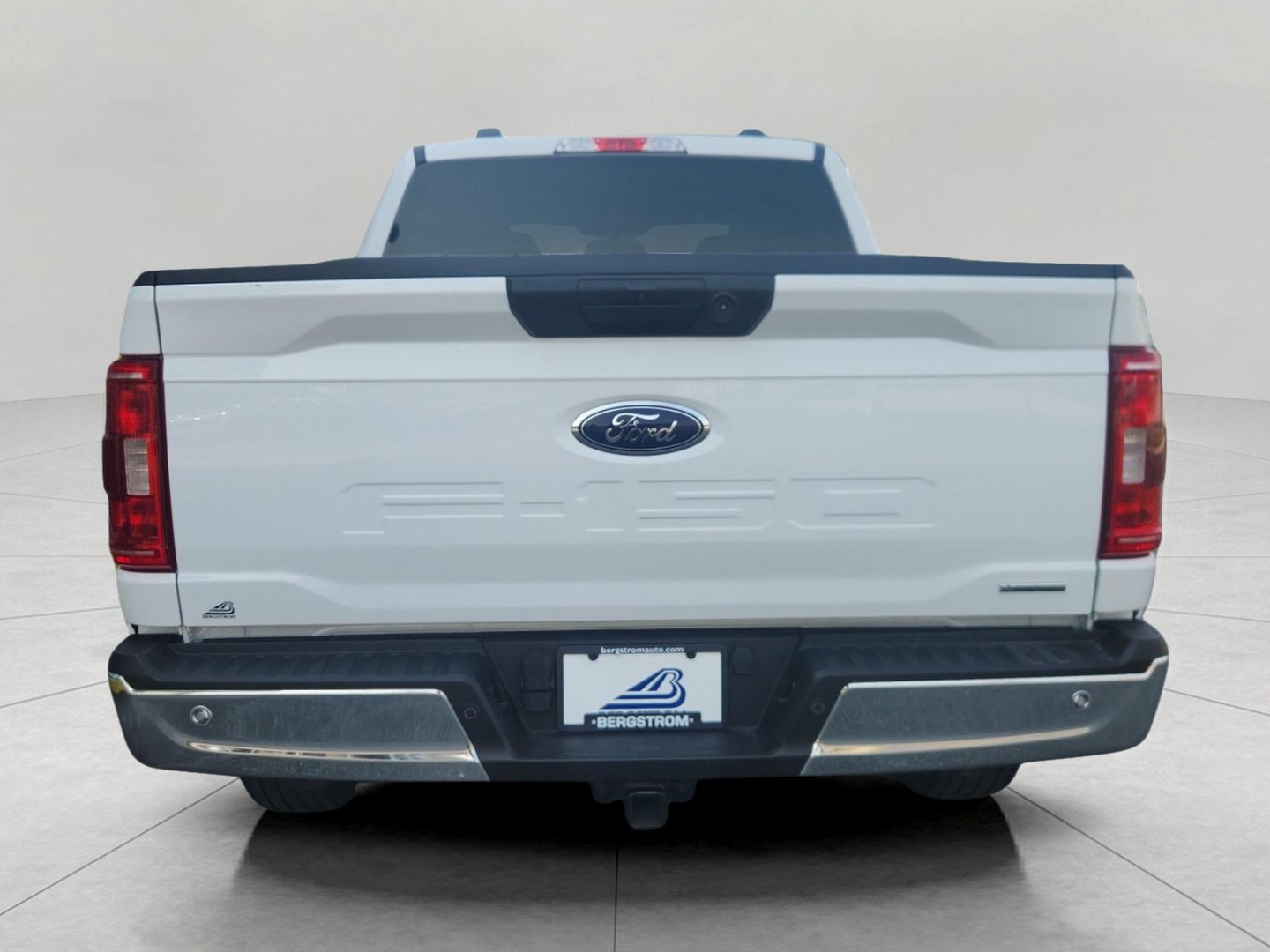 Certified 2022 Ford F150 XLT w/ Trailer Tow Package AWD/4WD image 8