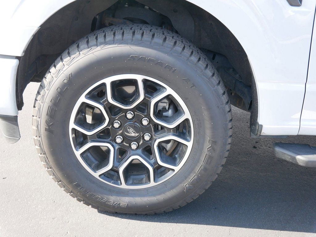 Certified 2022 Ford F150 XLT w/ Equipment Group 302A High image 6