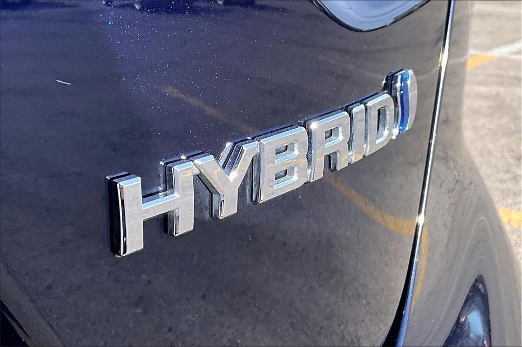 Used 2022 Toyota Corolla LE image 8