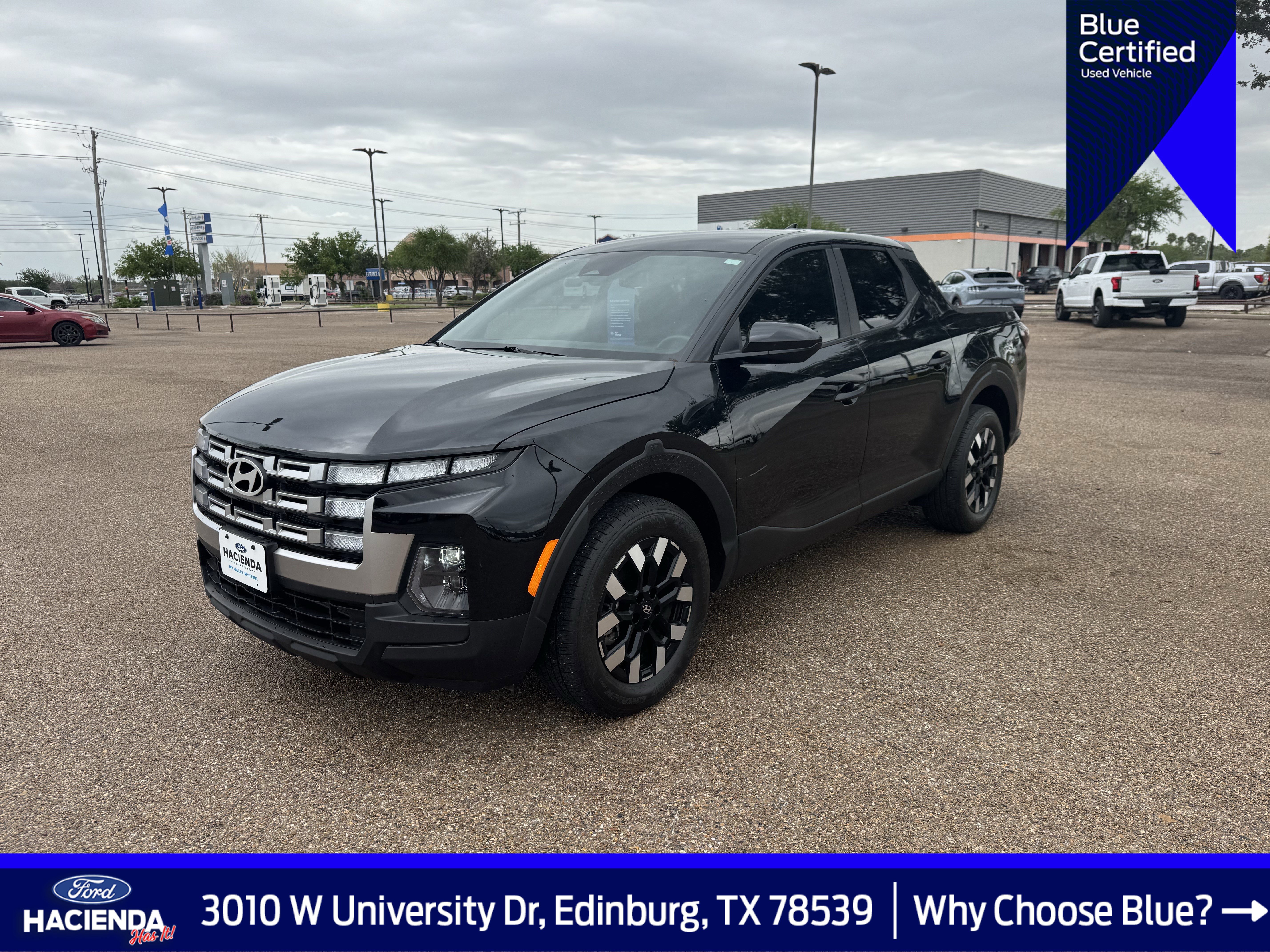 Used 2025 Hyundai Santa Cruz SE FWD image 1