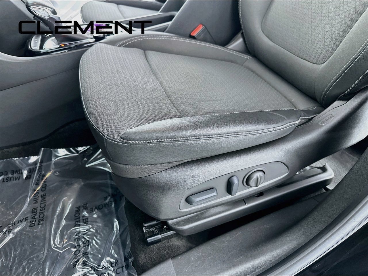 Used 2023 Buick Encore GX Select w/ Sport Touring Package FWD image 28
