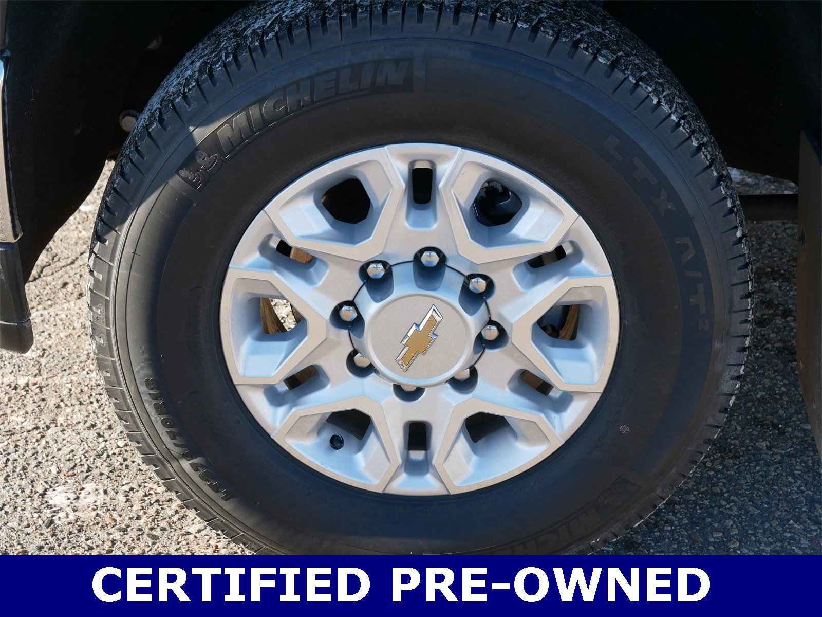 Used 2022 Chevrolet Silverado 3500 LTZ w/ LTZ Convenience Package image 9