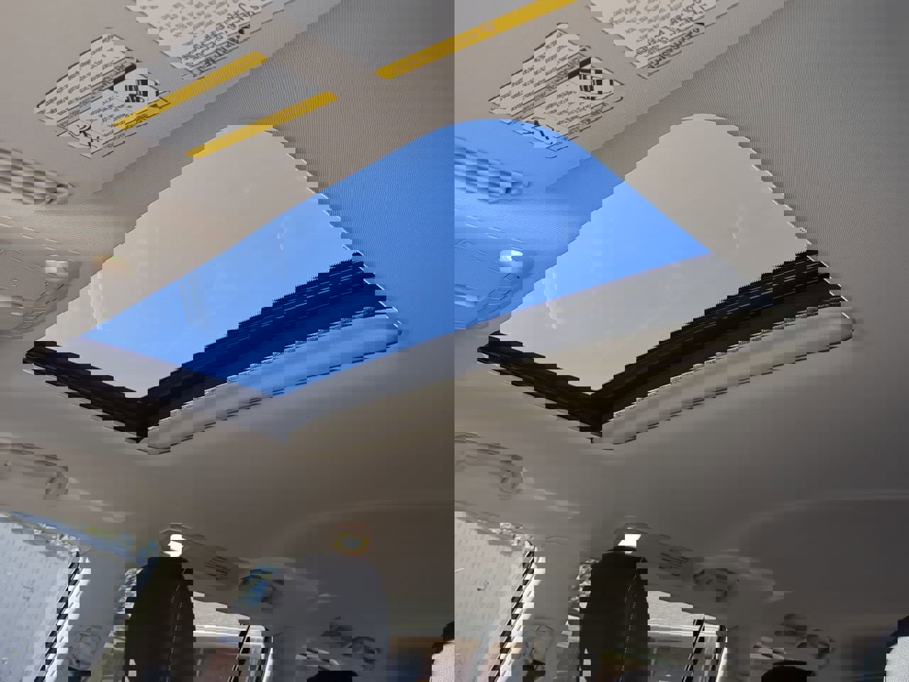 Used 2023 INFINITI QX80 Premium Select w/ All-Season Package image 18