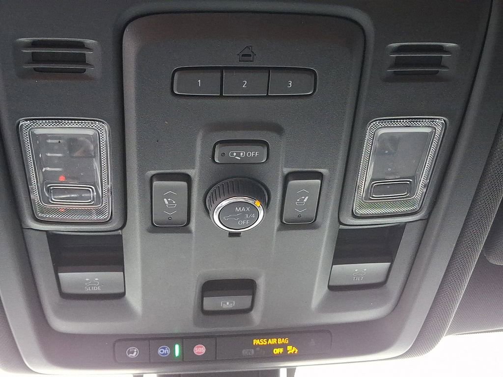 Used 2022 Chevrolet Suburban Z71 w/ Luxury Package image 31