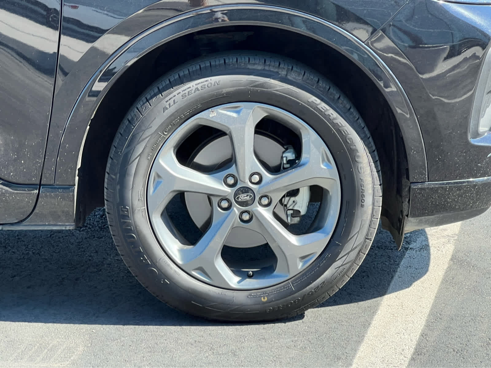 Certified 2024 Ford Escape ST-Line AWD/4WD image 16