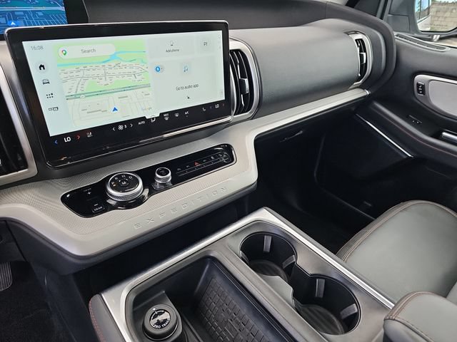 Certified 2025 Ford Expedition Active AWD/4WD image 26