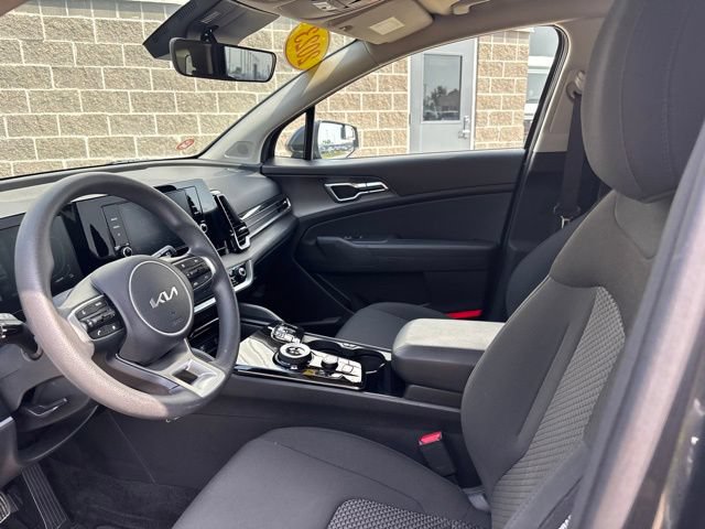 Used 2023 Kia Sportage LX AWD/4WD image 16