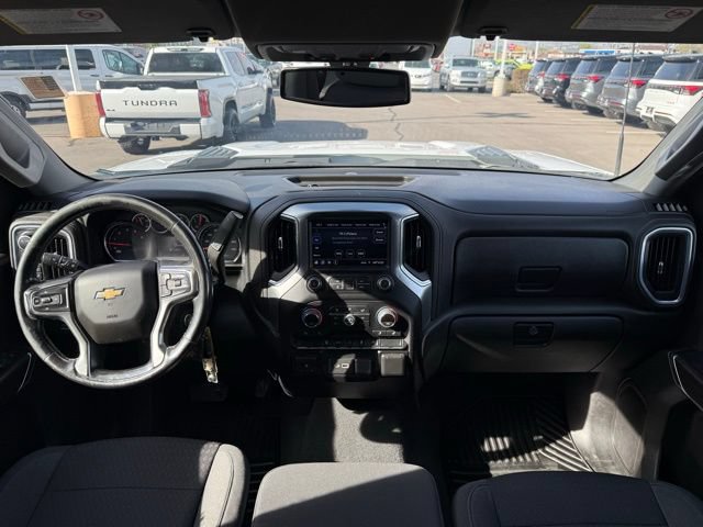 Used 2022 Chevrolet Silverado 3500 LT AWD/4WD image 2