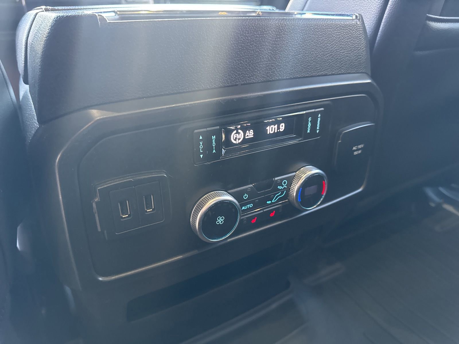 Certified 2020 Ford Expedition Limited w/ Equipment Group 301A AWD/4WD image 36