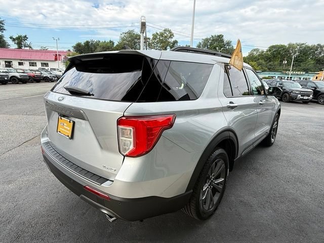 Certified 2021 Ford Explorer XLT w/ Equipment Group 202A AWD/4WD image 9