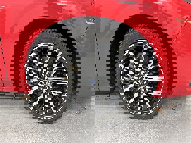 Used 2024 Subaru Impreza 2.0i Sport image 2