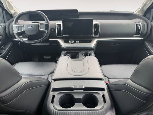 Certified 2025 Ford Expedition Platinum AWD/4WD image 10