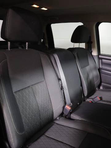 Used 2019 Nissan Titan SV AWD/4WD image 9