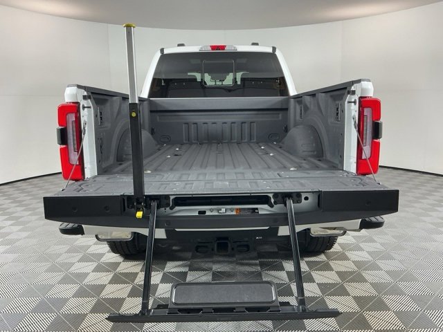 Certified 2024 Ford F350 Platinum image 9