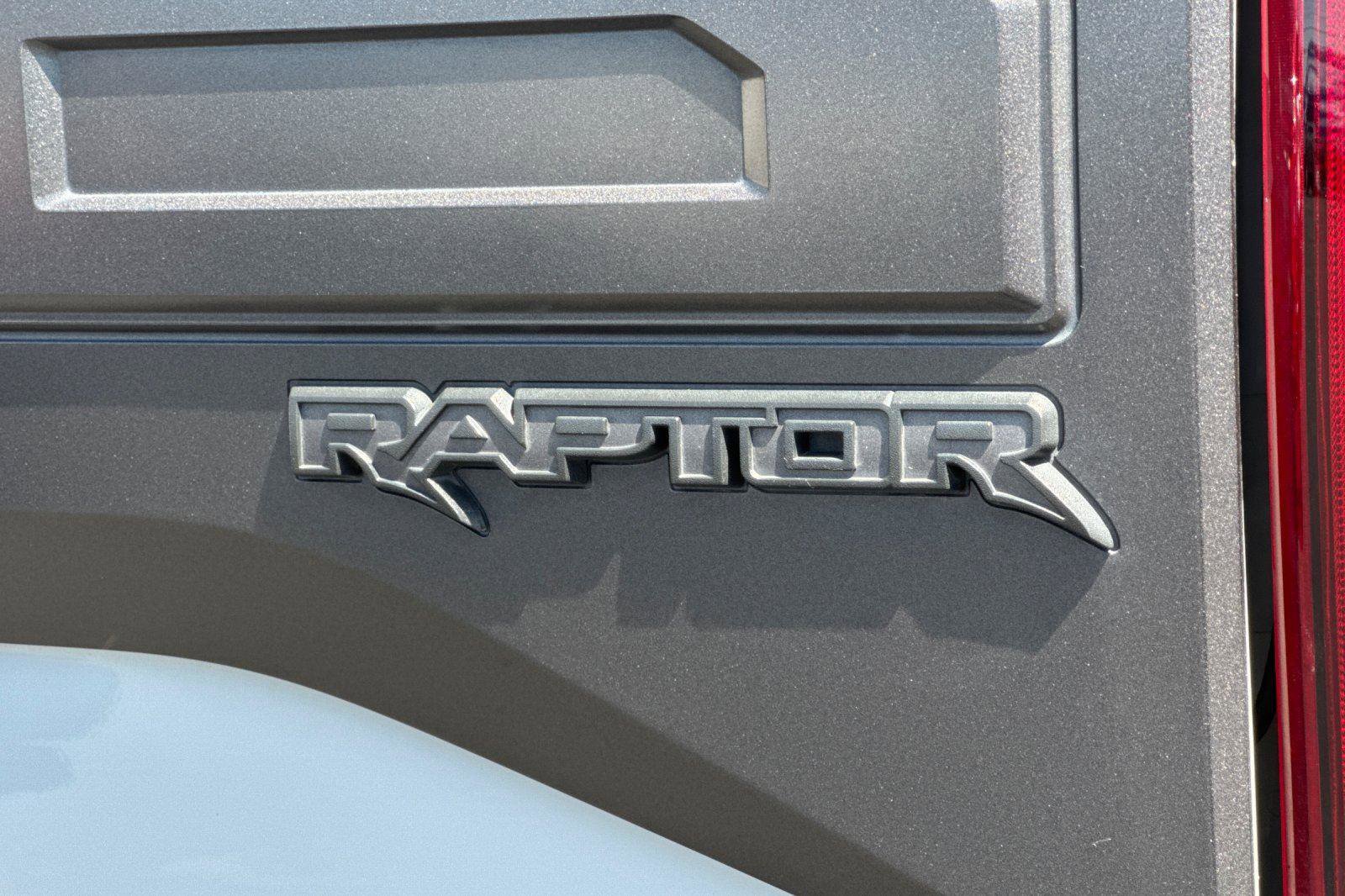 Certified 2017 Ford F150 Raptor w/ Equipment Group 802A Luxury image 33