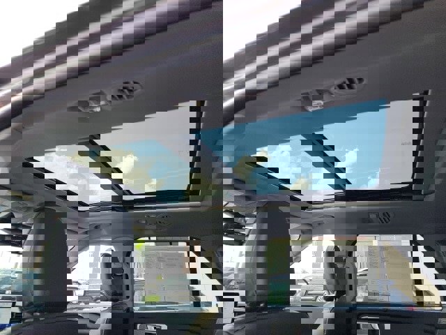 Certified 2022 Ford Explorer Limited w/ Equipment Group 301A image 29