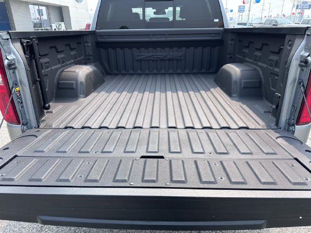 Used 2023 Chevrolet Silverado 1500 ZR2 AWD/4WD image 7