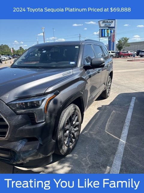 Used 2024 Toyota Sequoia Platinum AWD/4WD image 1