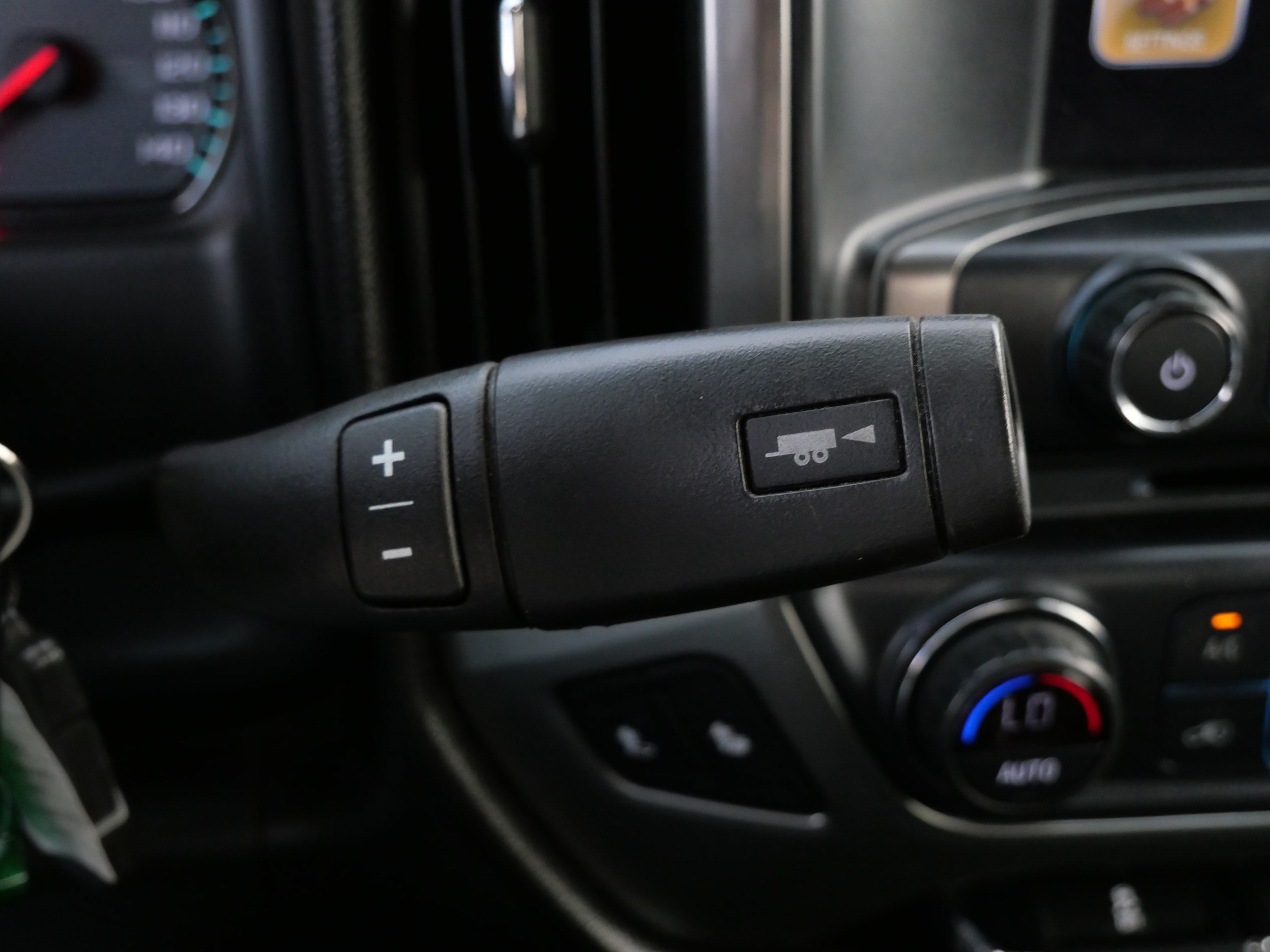 Used 2018 Chevrolet Silverado 1500 LT w/ All Star Edition AWD/4WD image 24