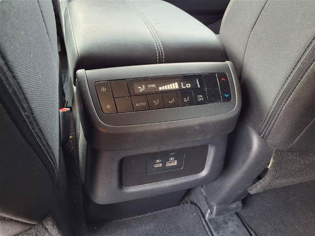 Used 2025 Nissan Pathfinder SV AWD/4WD image 19