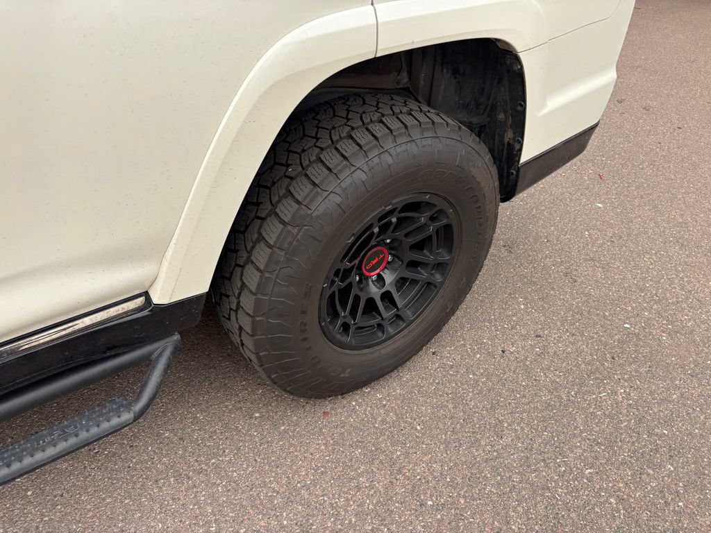 Used 2019 Toyota 4Runner Limited AWD/4WD image 12