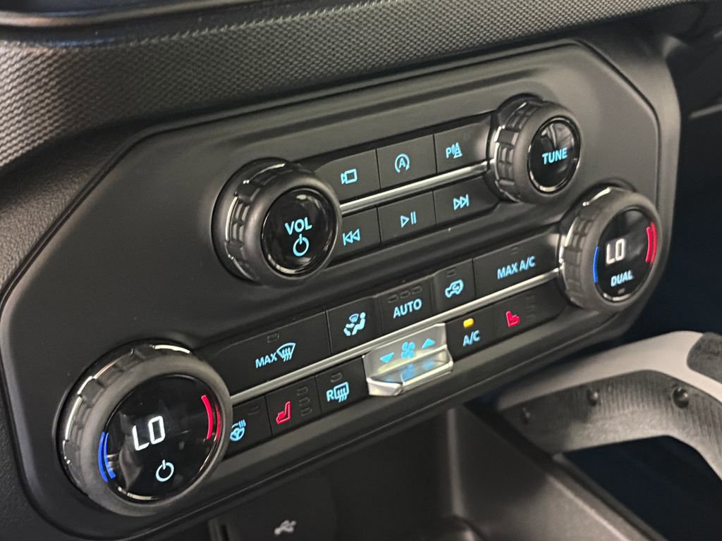 Certified 2021 Ford Bronco First Edition AWD/4WD image 21