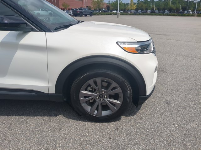 Certified 2023 Ford Explorer XLT w/ Equipment Group 202A RWD image 11