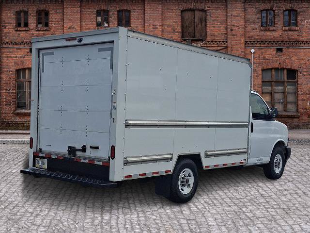Used 2021 GMC Savana 3500 w/ Power Convenience Package RWD image 4