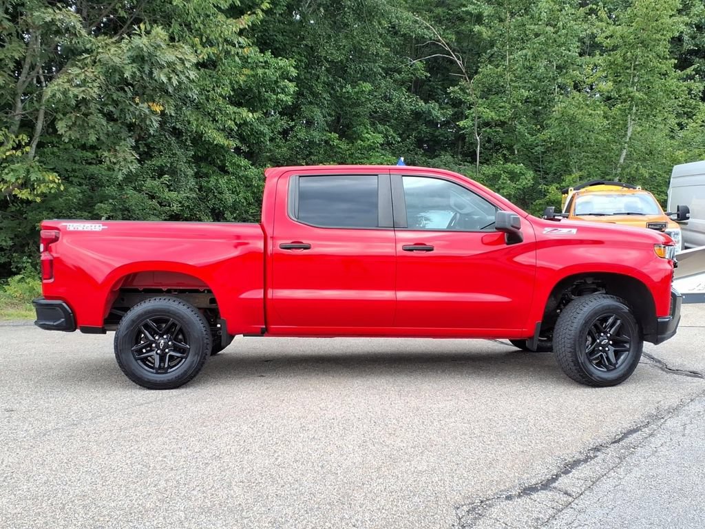 Used 2021 Chevrolet Silverado 1500 Custom Trail Boss AWD/4WD image 3