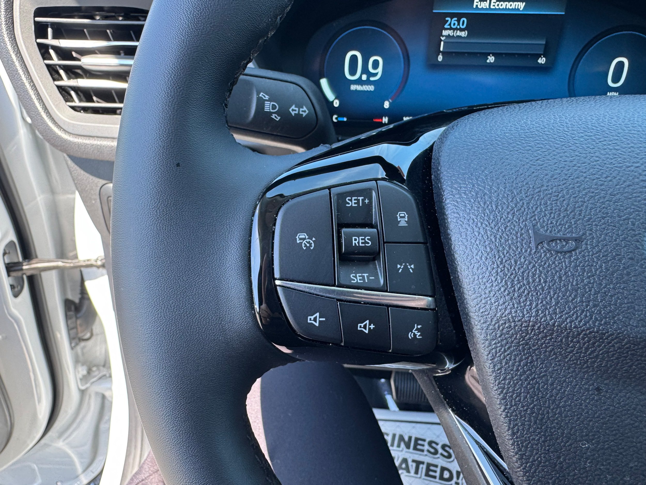 Certified 2025 Ford Escape Platinum w/ Premium Technology Package AWD/4WD image 16