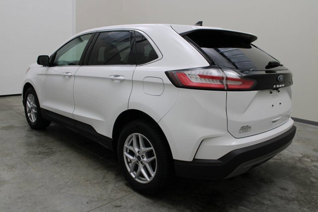 Certified 2023 Ford Edge SEL w/ Convenience Package image 3