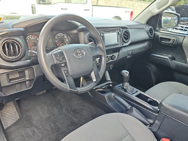 Used 2017 Toyota Tacoma SR AWD/4WD image 15