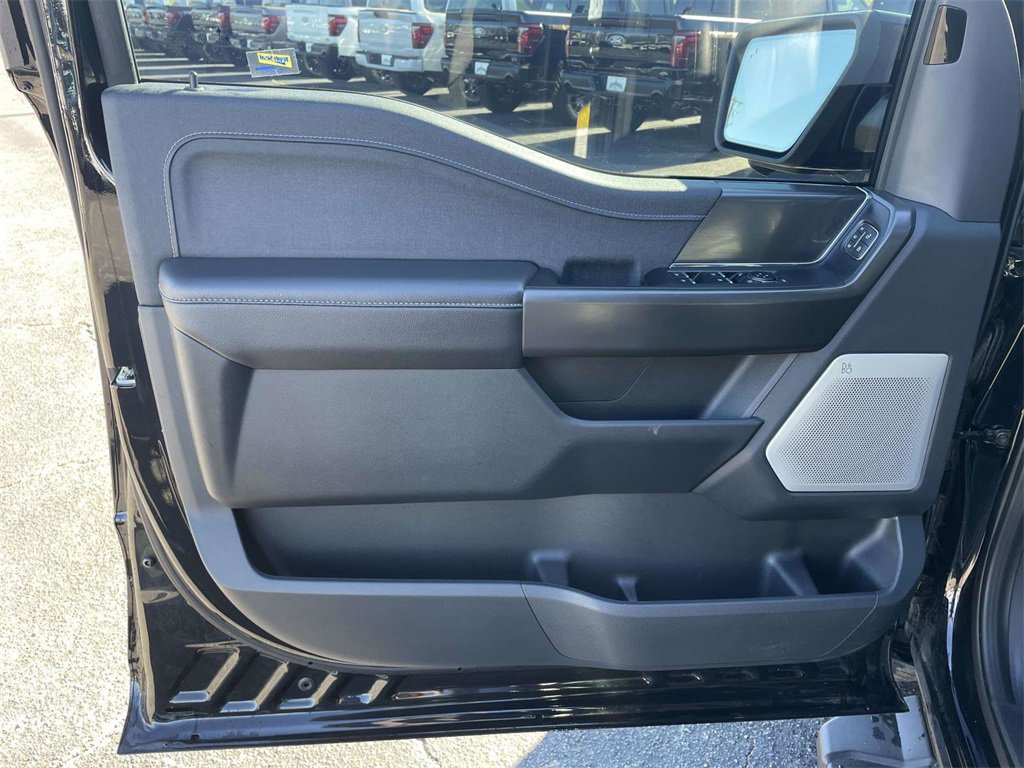 Certified 2025 Ford F150 Lariat w/ Equipment Group 502A High image 15