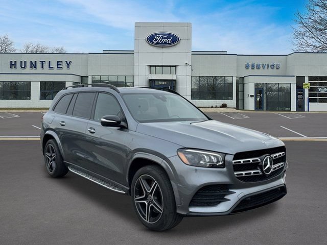 Used 2022 Mercedes-Benz GLS 450 4MATIC w/ AMG Line Exterior image 3
