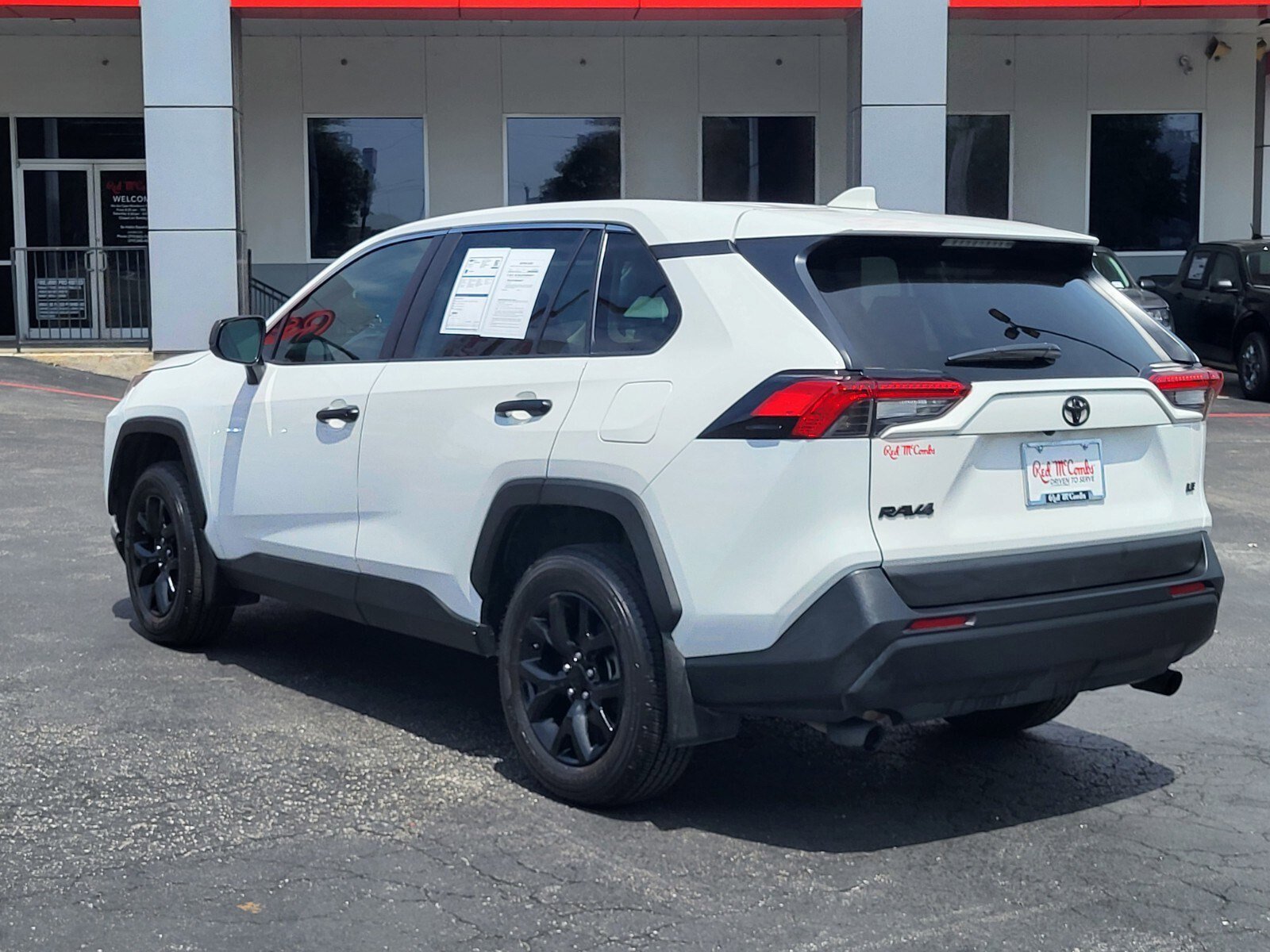 Used 2024 Toyota RAV4 LE FWD image 6